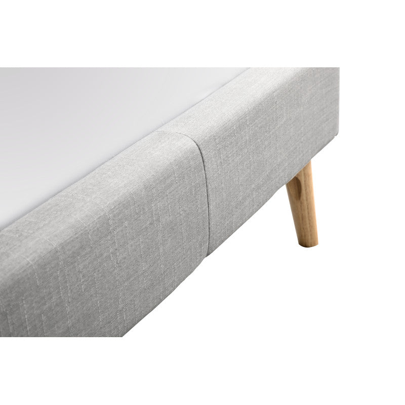 LYNOR - Cadre de lit style scandinave en tissu avec pieds bois - Gris clair - 160x200 cm